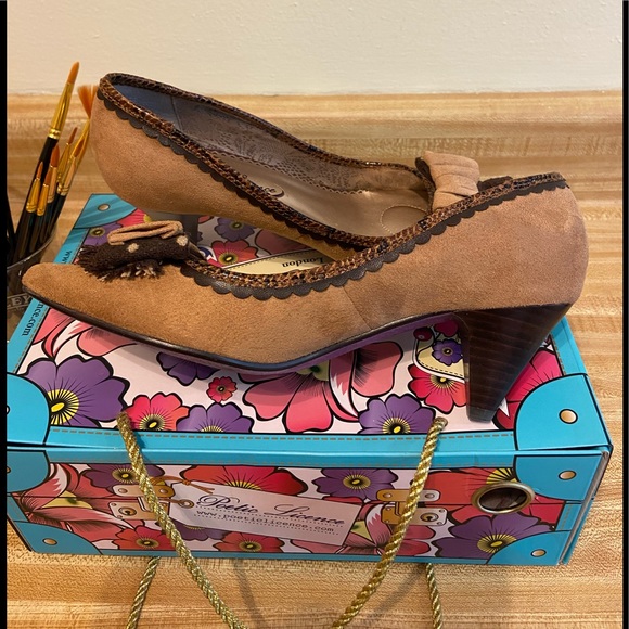 Worn Once! Adorable Poetic License Bow Front Pumps - Picture 16 of 16